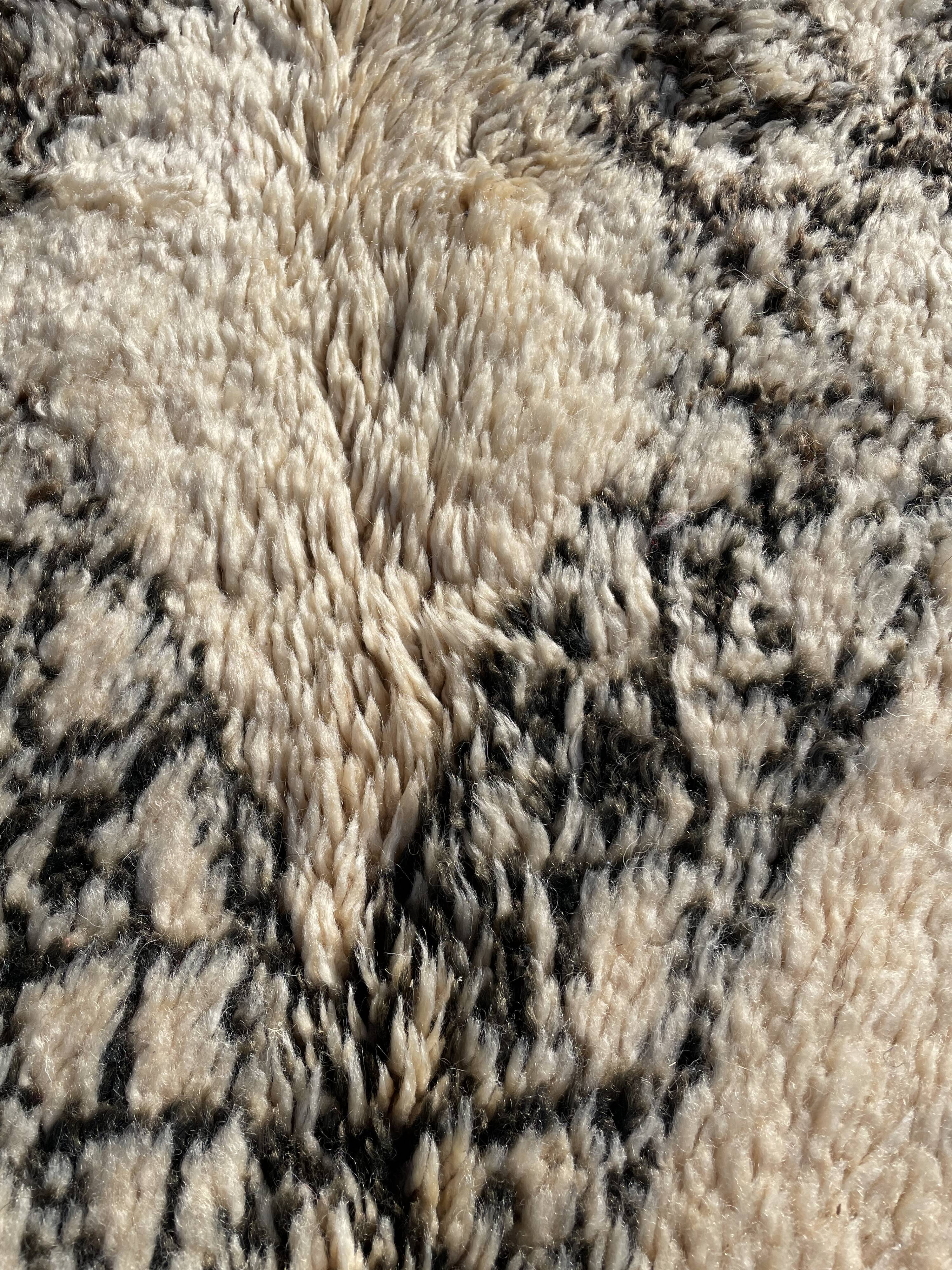 Carpet berbere beni ouarain old years 1958 modern