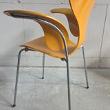 Arne Jacobsen Seaugull by Fritz Hansen