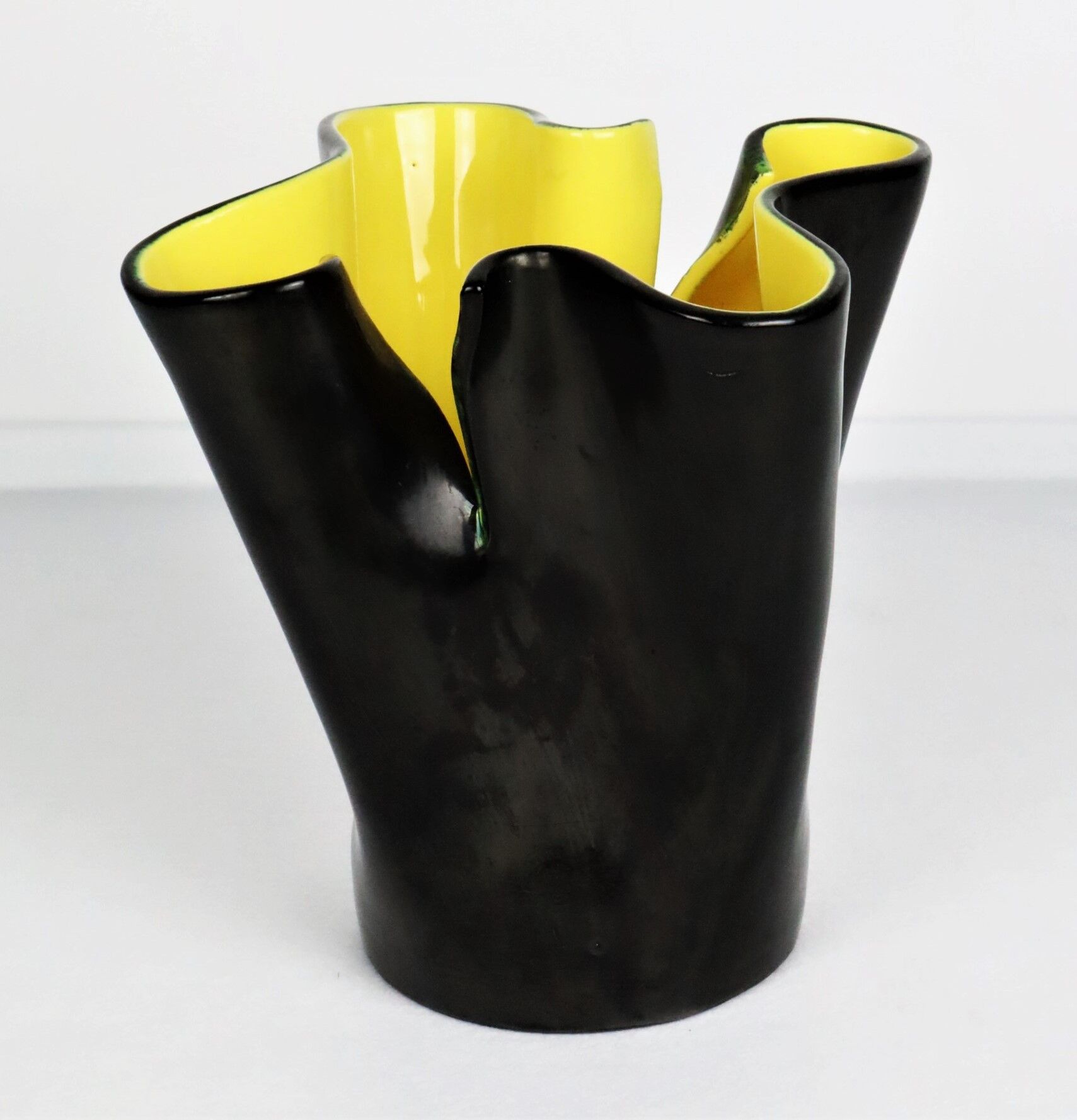 Vase mouchoir Vallauris 1950
