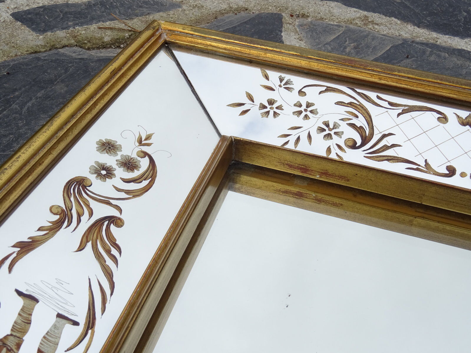 Venetian mirror with parecloses 54x45cm