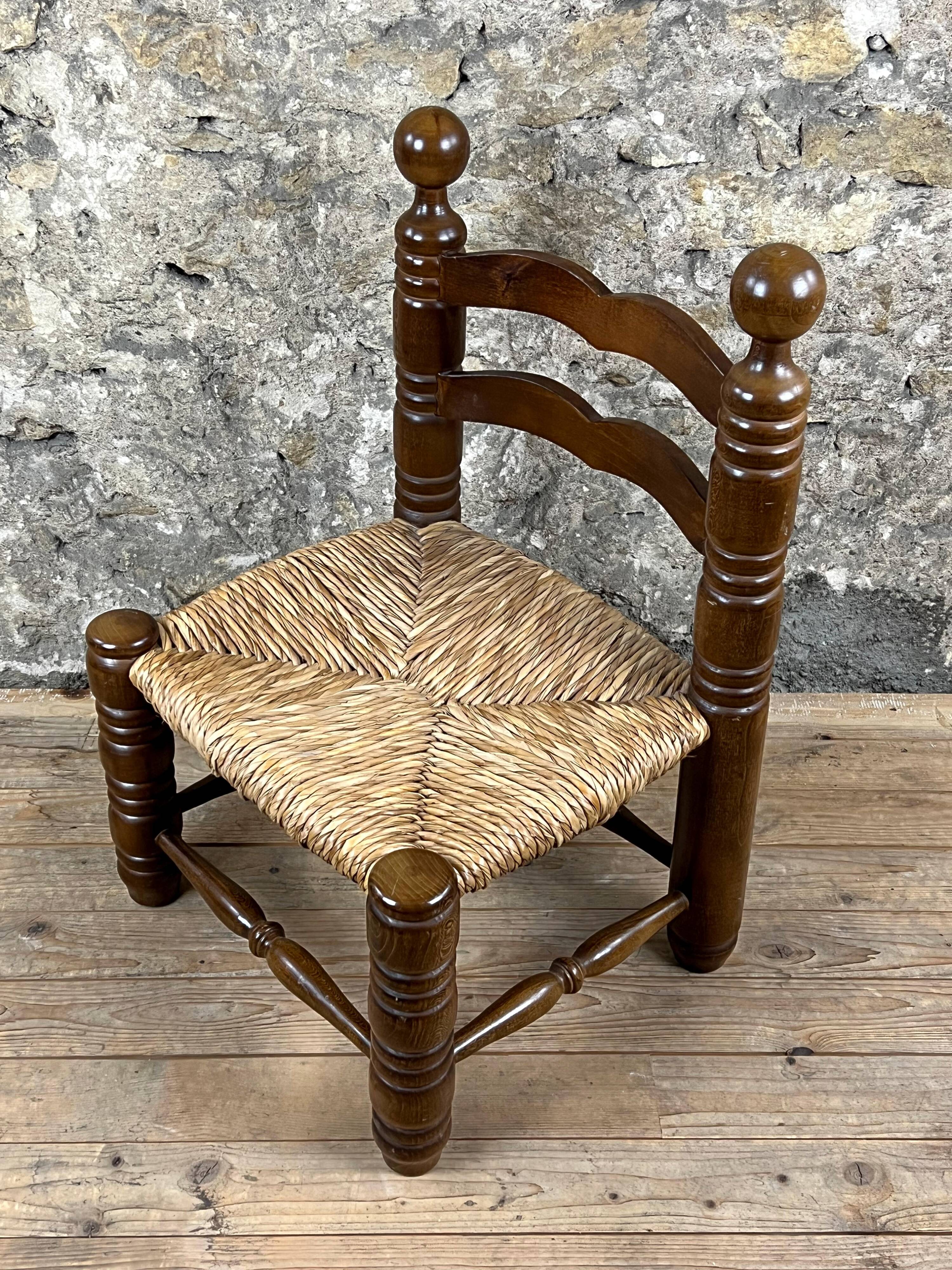 Wood & straw fireplace chair mountain chalet country cottage no dudouyt 60's