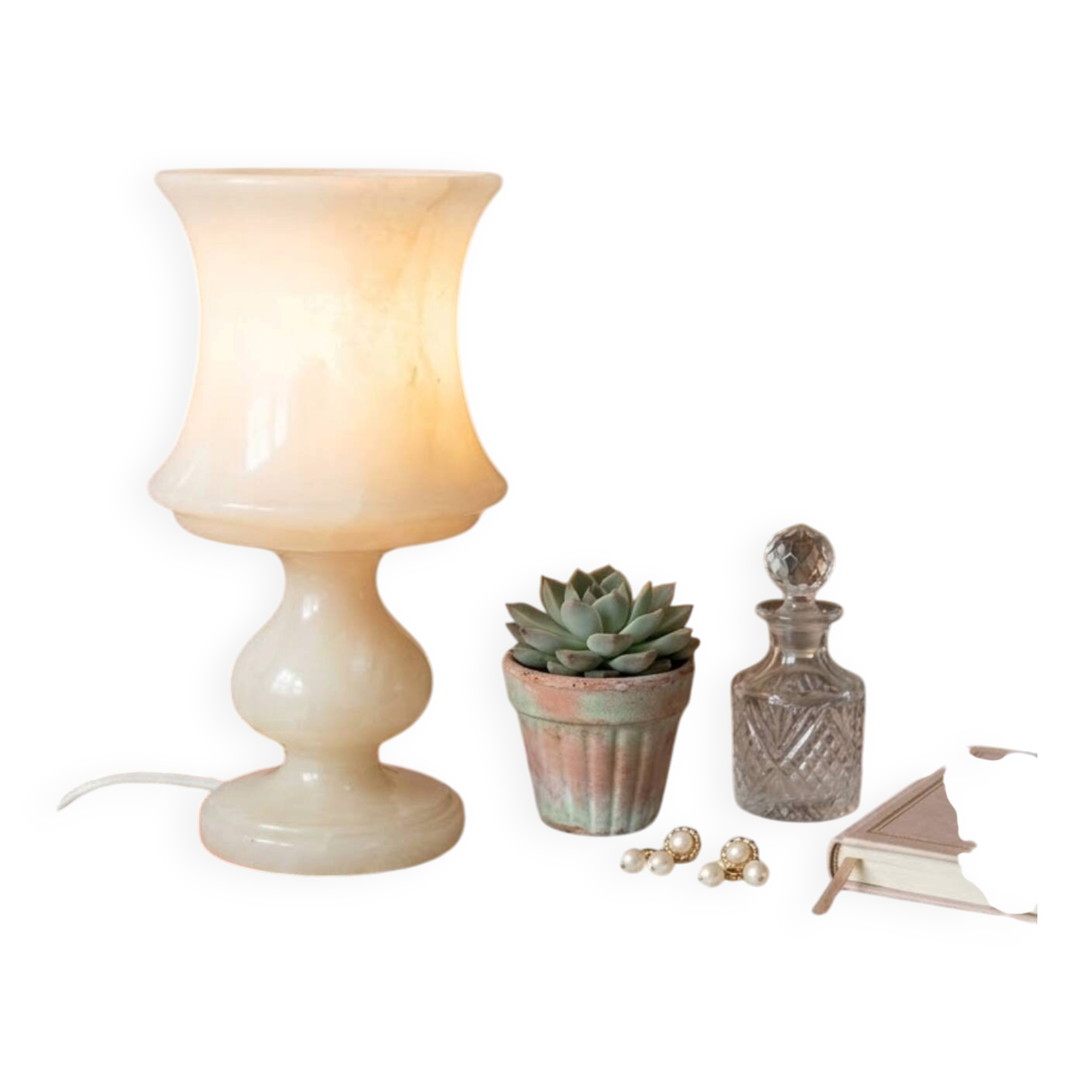 White alabaster lamp, sculpted, retro chic vintage.