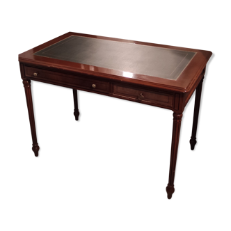 Genoveva executive style desk and armchair