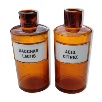 Pair of bottles at pharmacy glass labels porcelain 19th