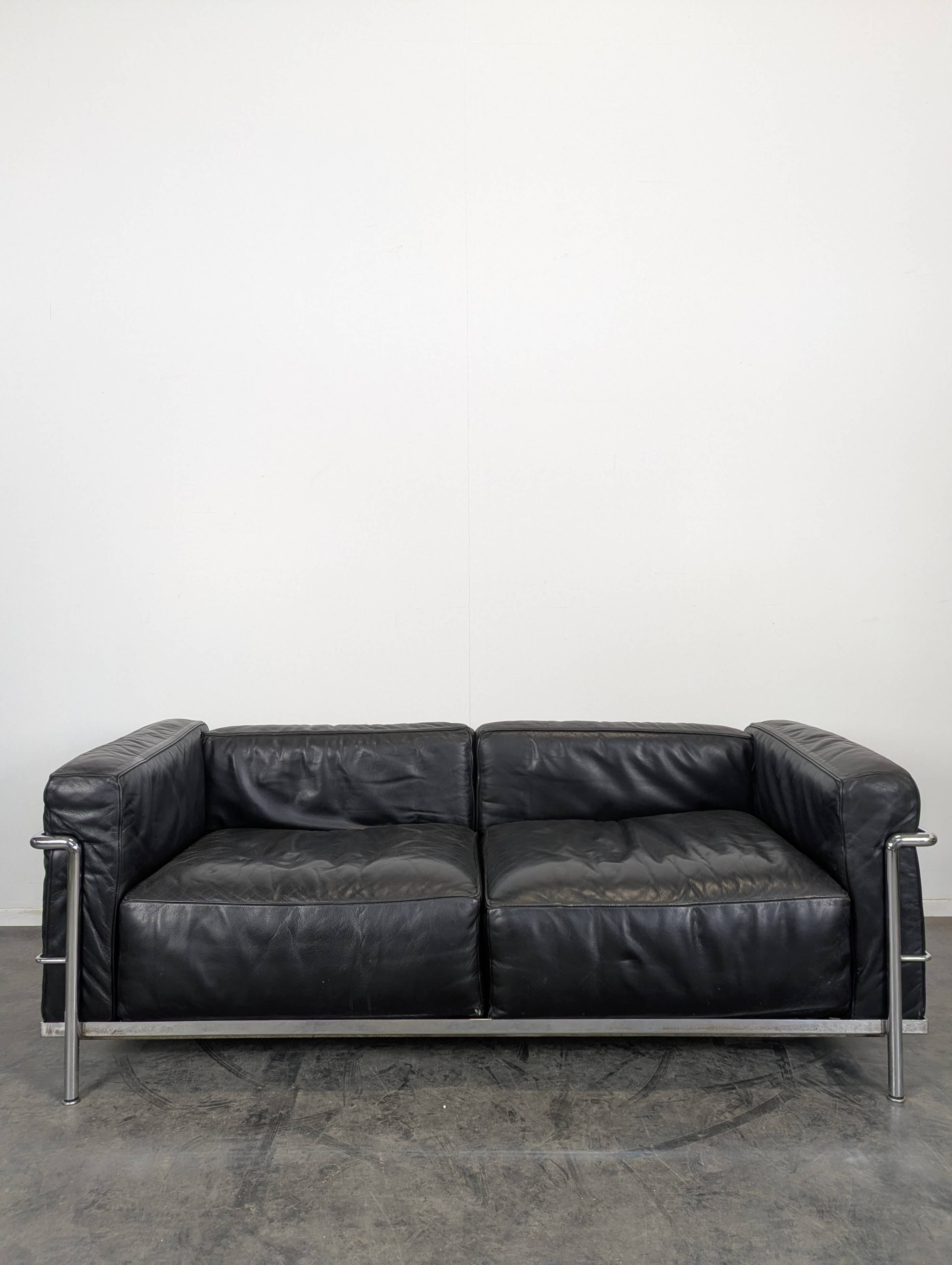 LC3 Canapé model by Le Corbusier and Charlotte Perriand for Cassina