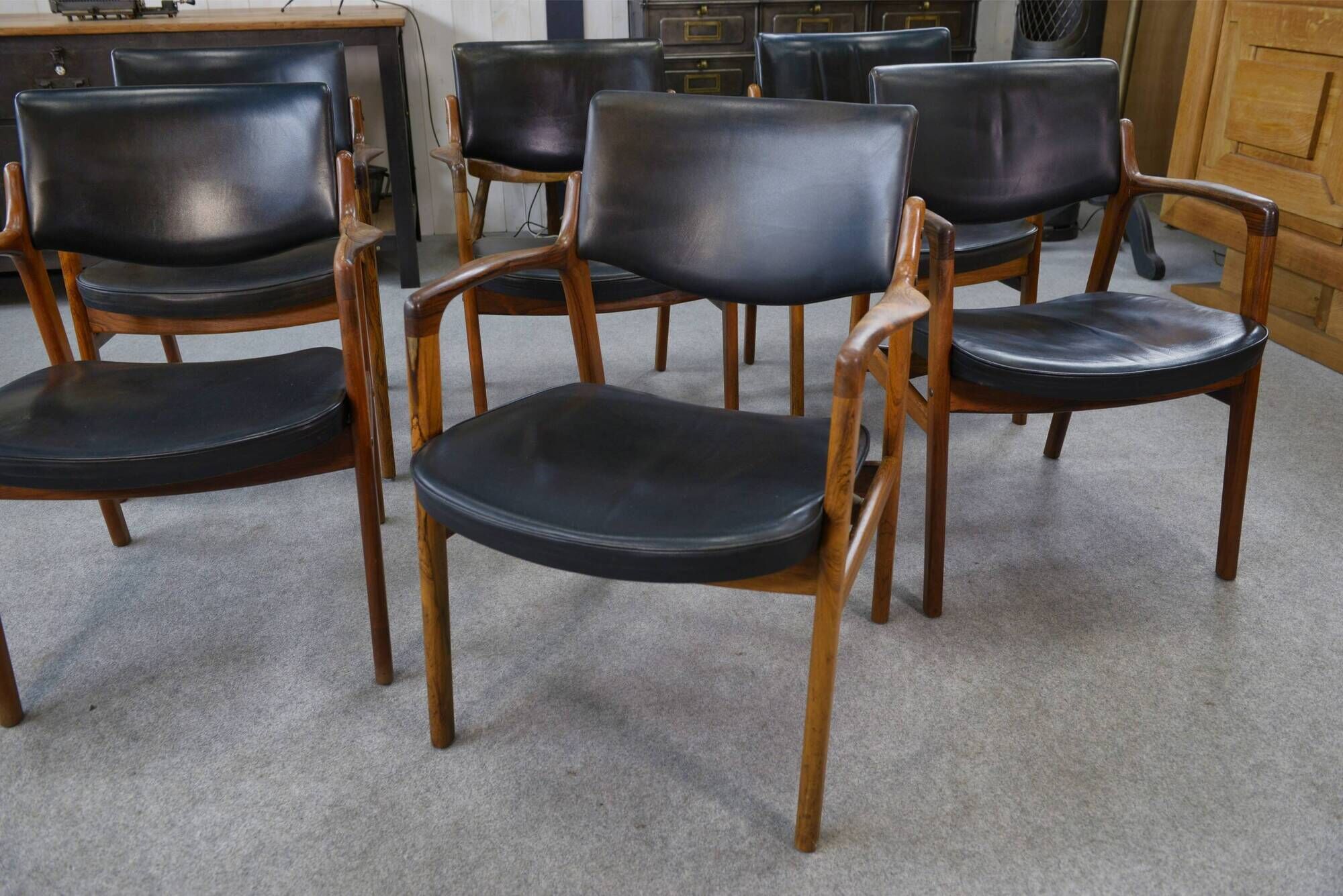 Set of 6 Scandinavian armchairs in leather and rosewood by Gondo Gravesen for Atelier Bondo Gravesen Snedkerier 1960s.