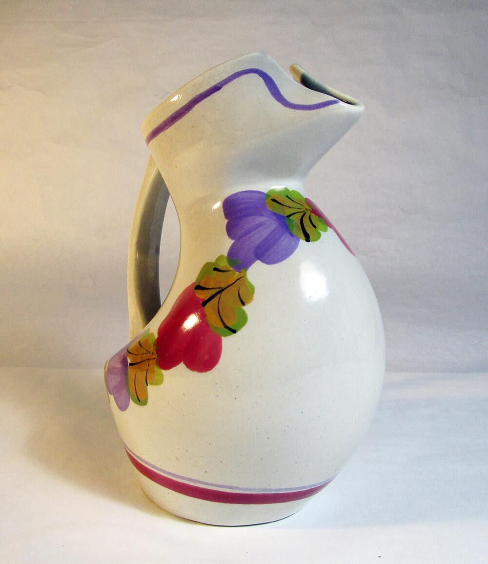 Sandstone pitcher Ninon France