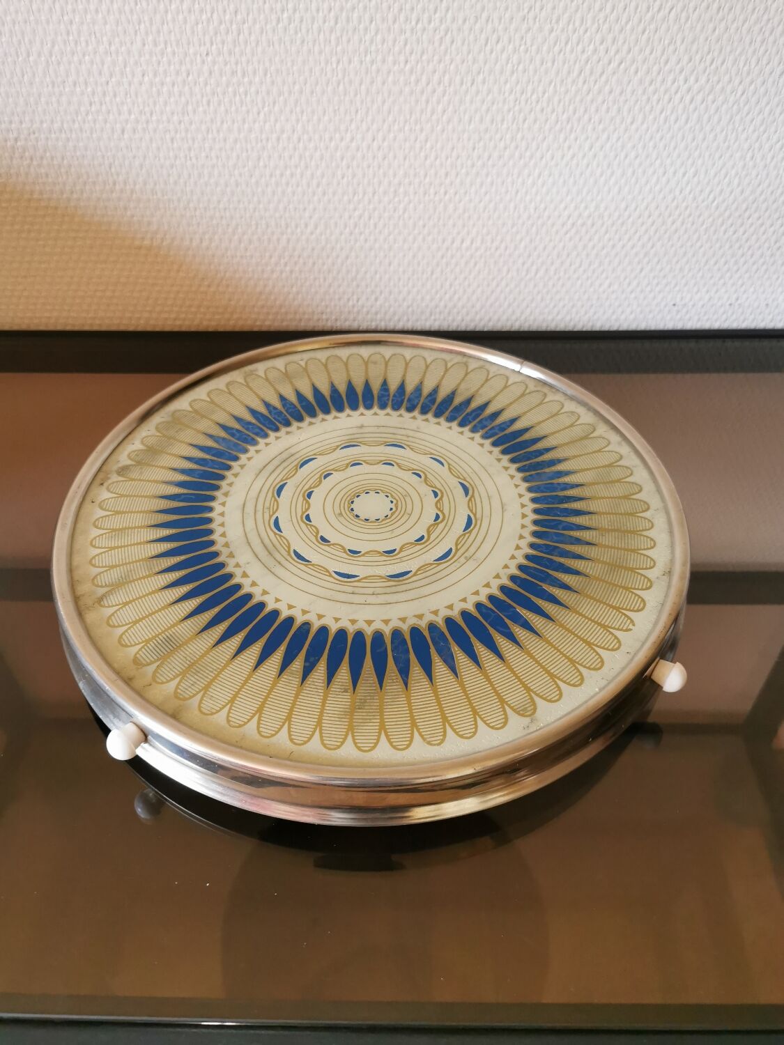 Vintage trivet, turntable