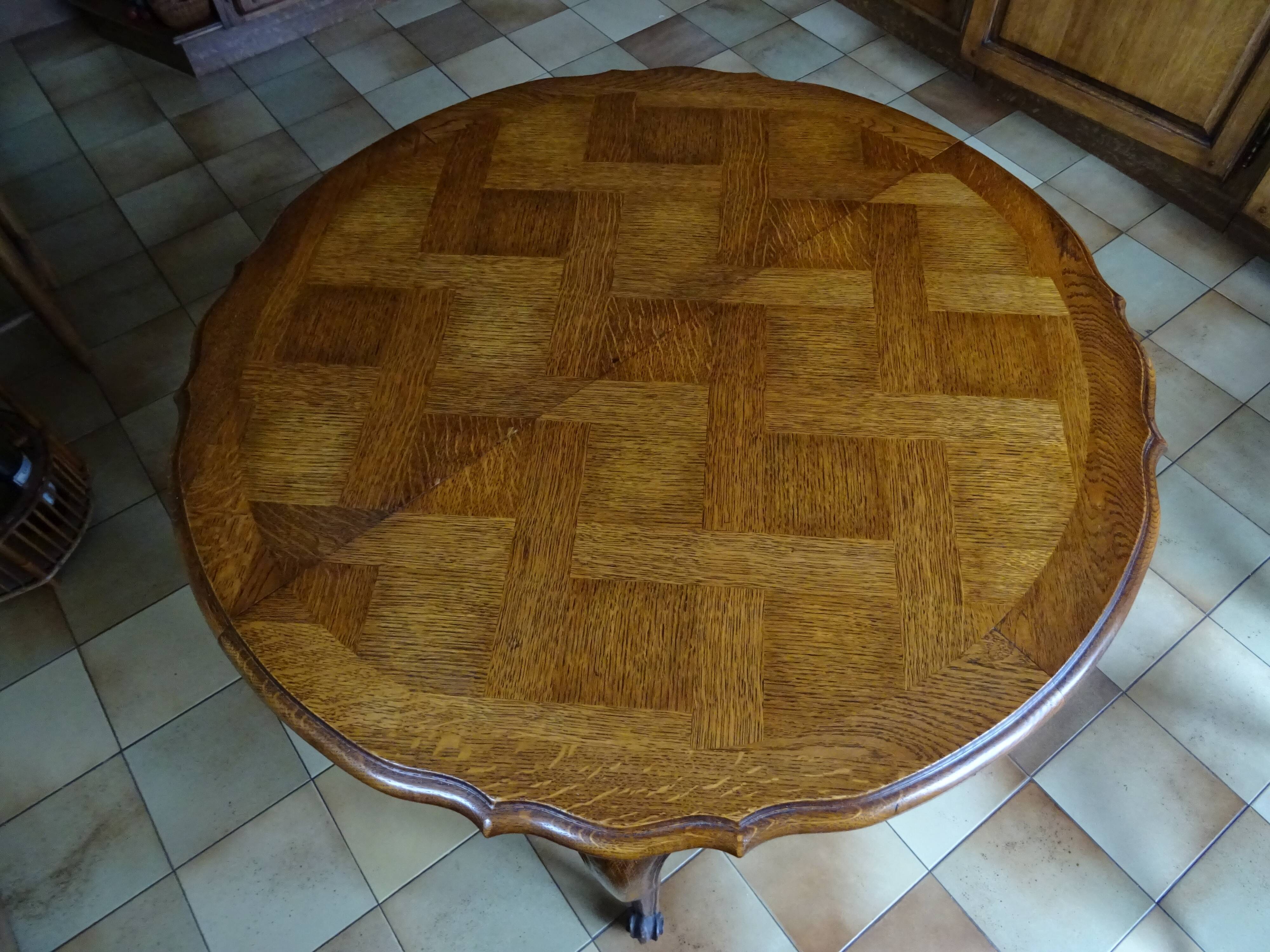 Louis XV style oak round table with 4 chairs
