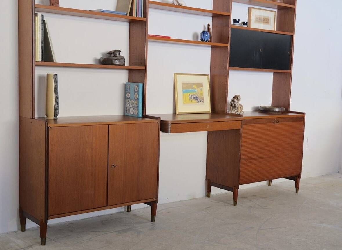 Large Scandinavian wall system in teak with integrated desk – vintage from the 1970s.