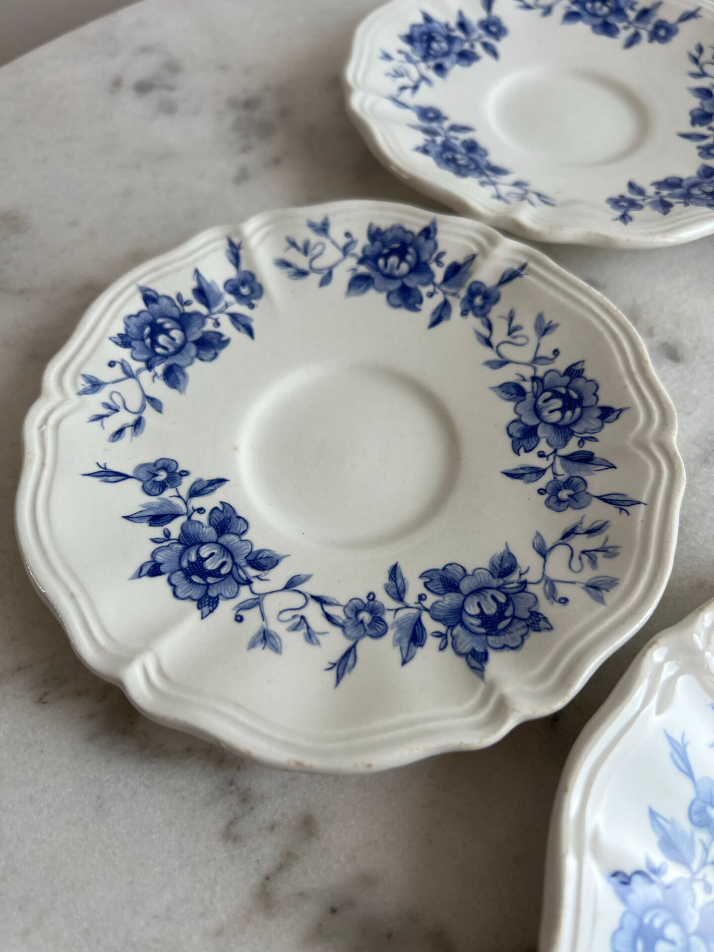 Set of 5 antique Sarreguemines saucers