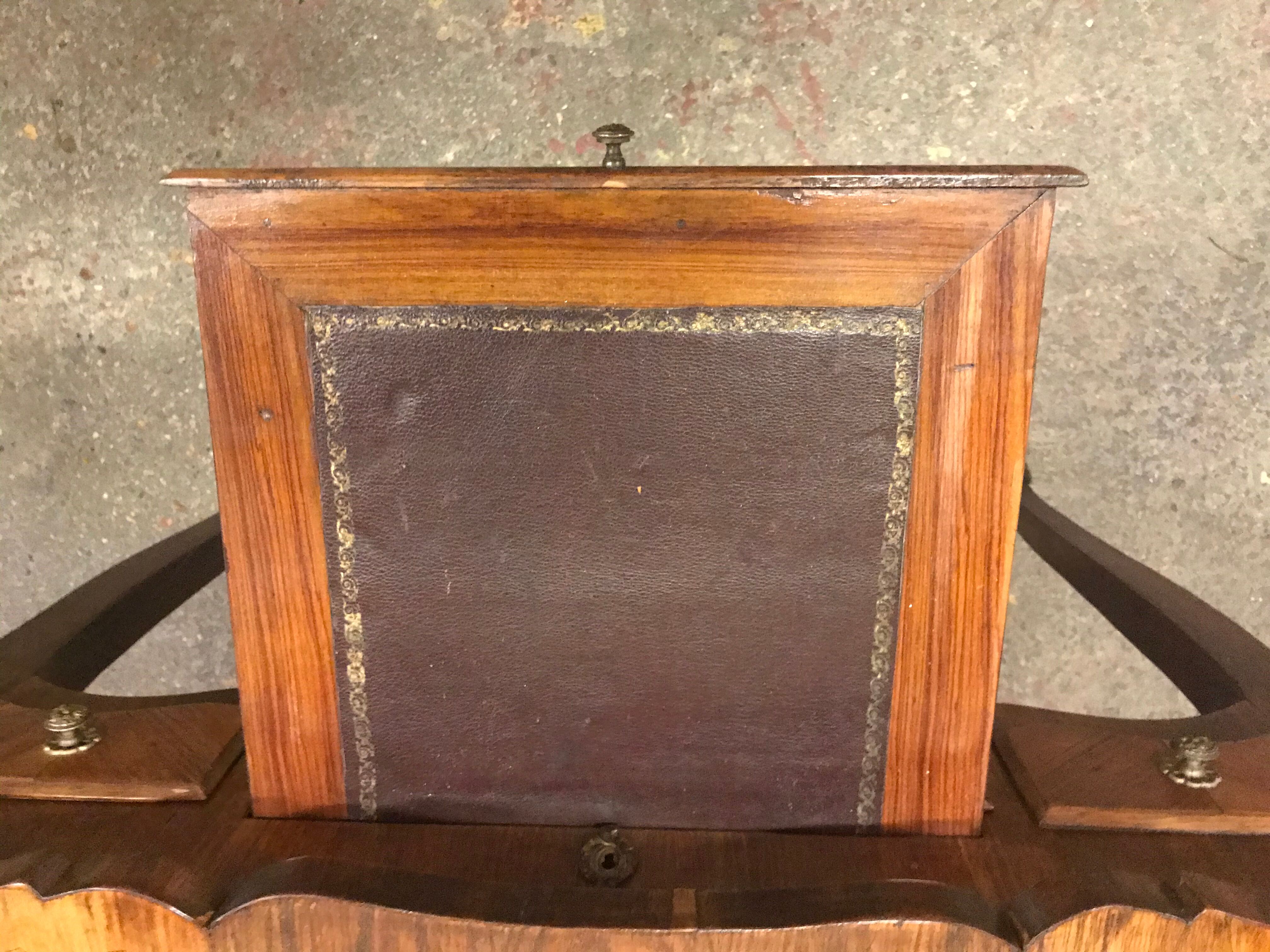 Hairdresser Louis XV style marquetry