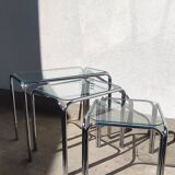 Nesting table