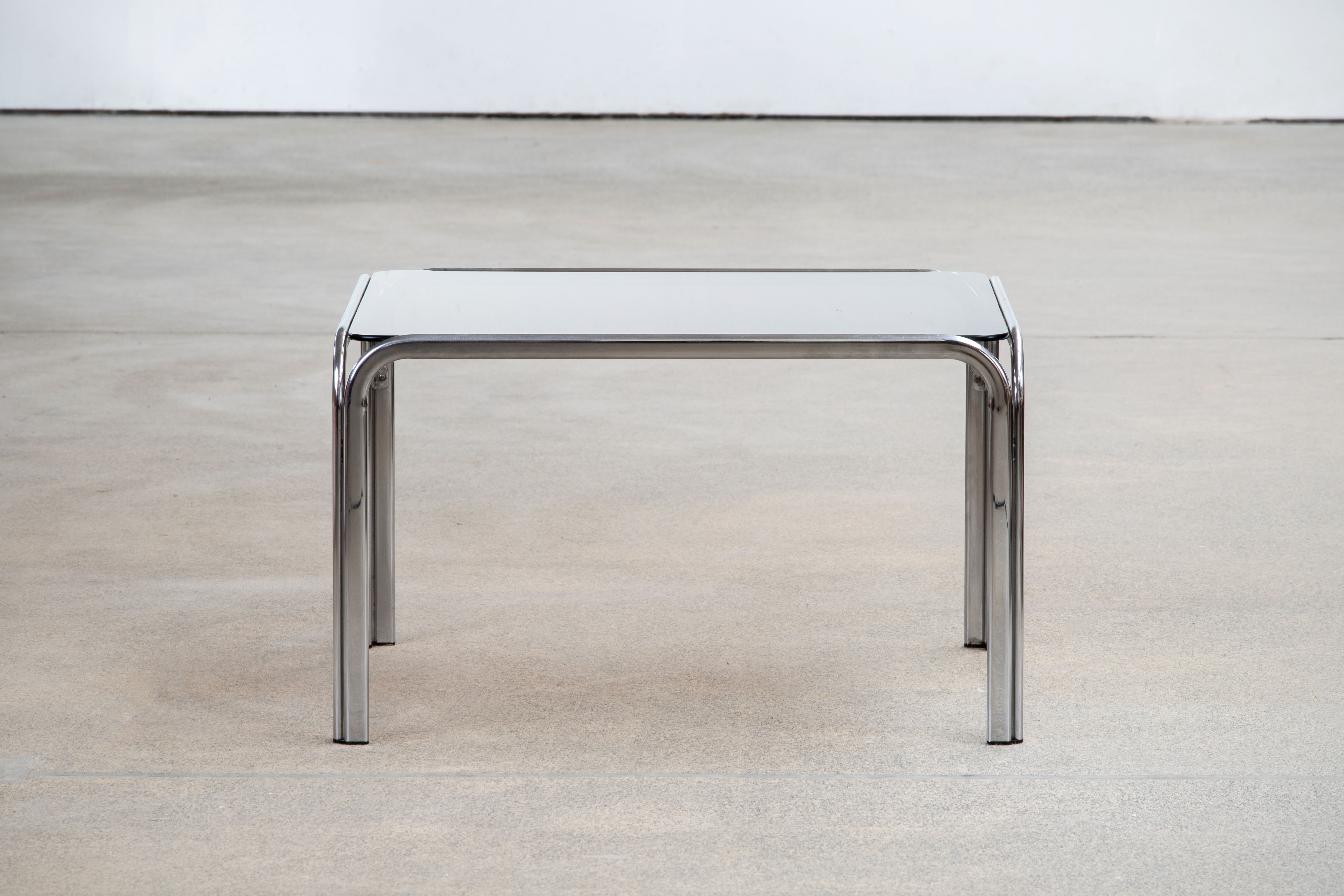 Vintage coffee table – 83 cm