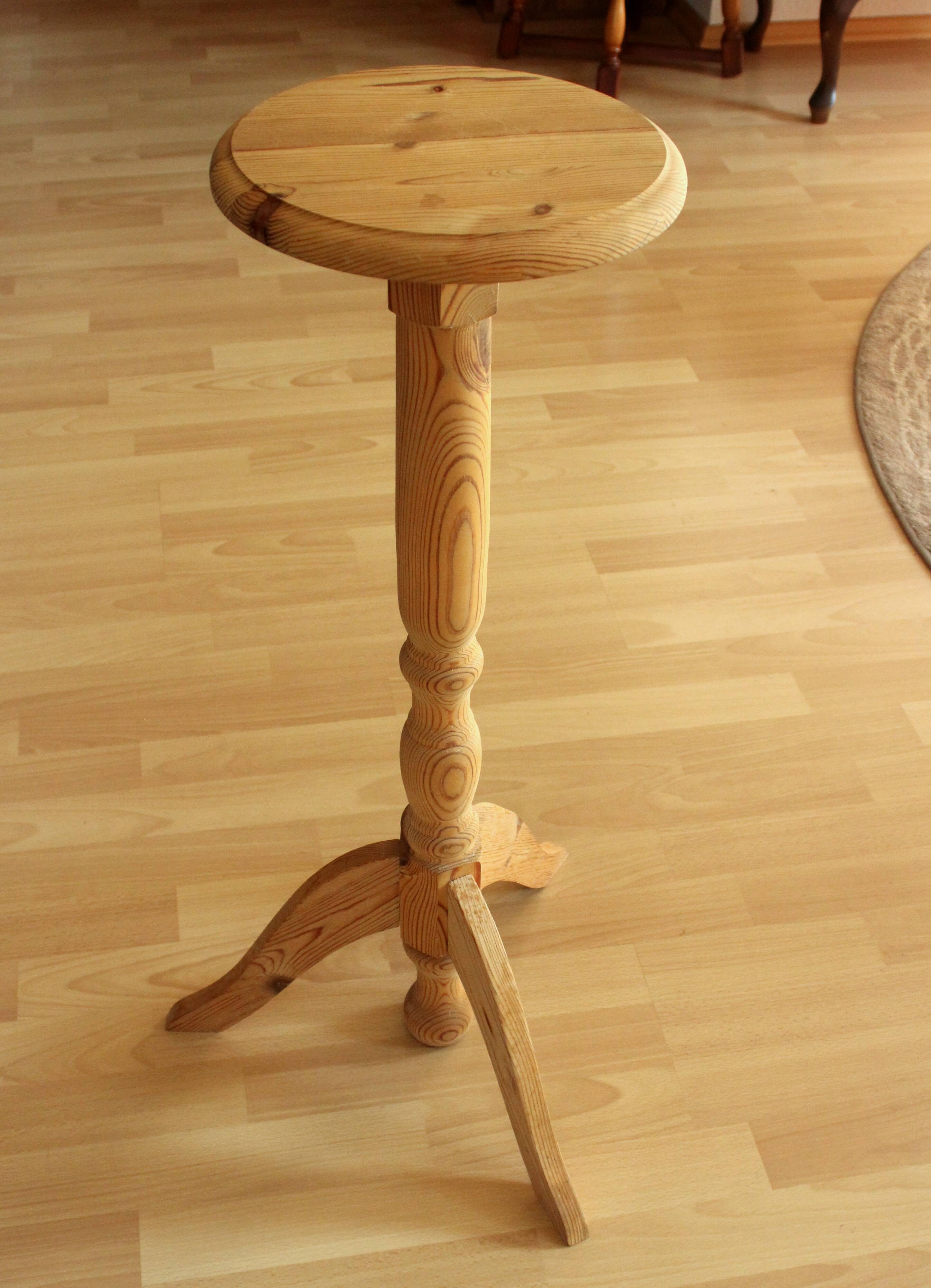 High wooden plant stand - handmade in the 80s - Vintage