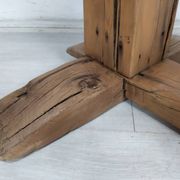 Table extérieur brutaliste