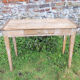 Ancienne table de ferme en bois avec tiroir