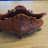 Gardener in earthenware