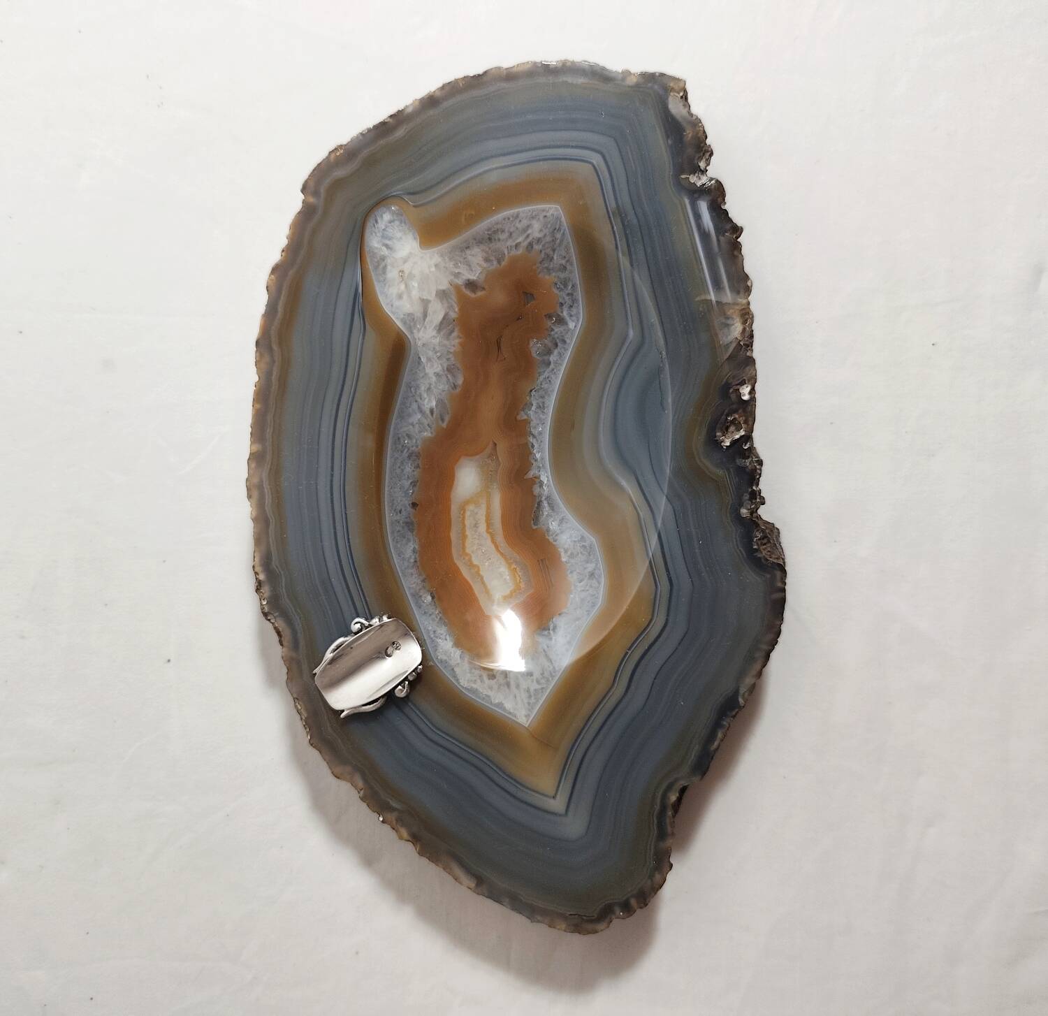 Cenicero de ágata y plata. España, 1970s.