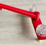 Robinet vintage rouge
