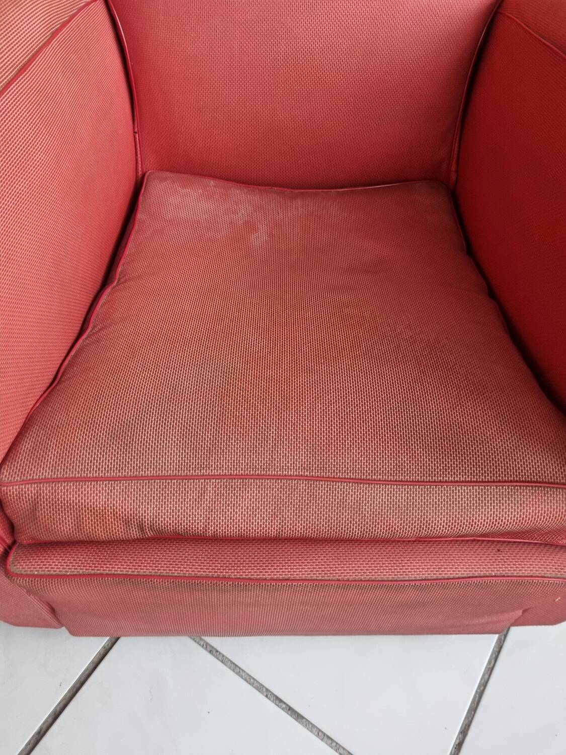 Ancien fauteuil club moustache