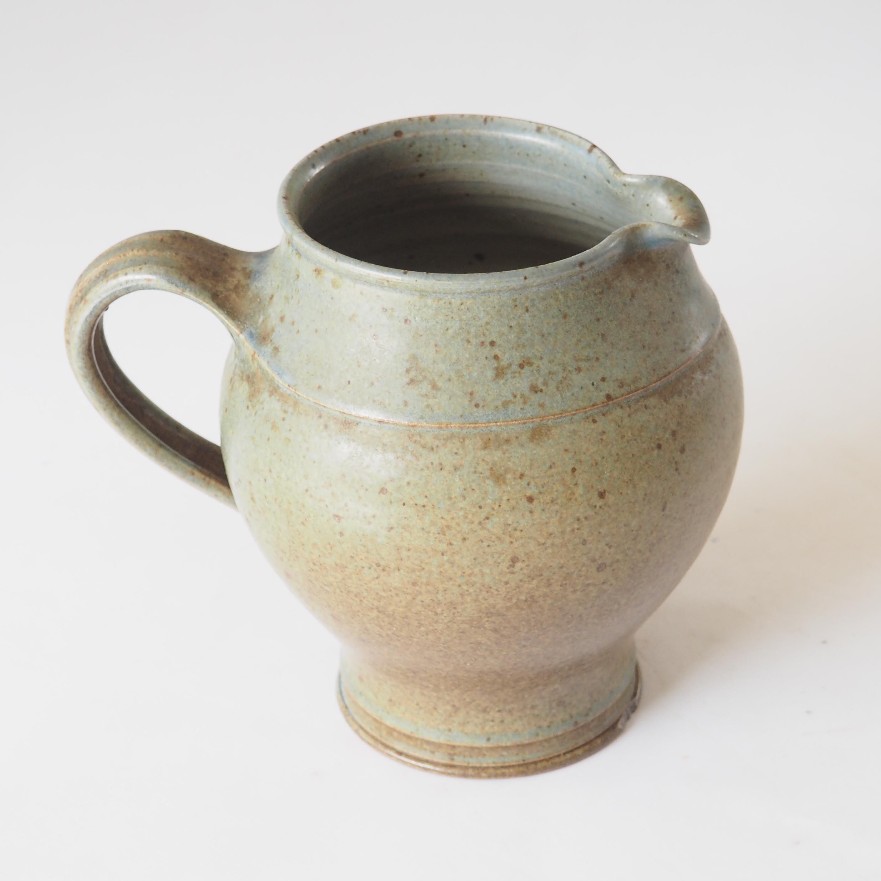 Pitcher enn bluish sandstone
