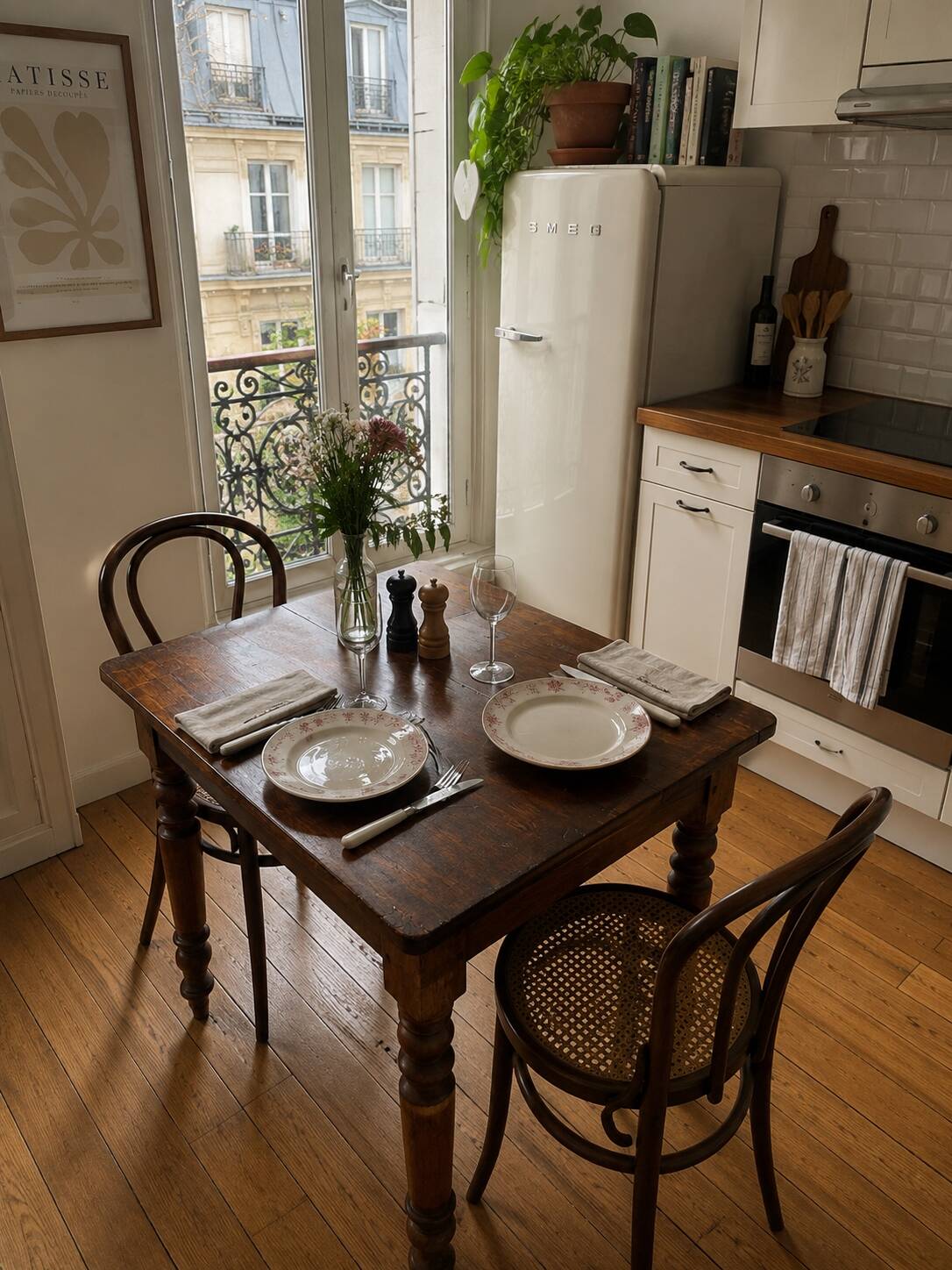 Bistro table in walnut