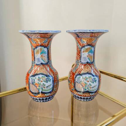 Pair of vases with Petrus Regout Maastricht decoration in Imari style porcelain - 19th century