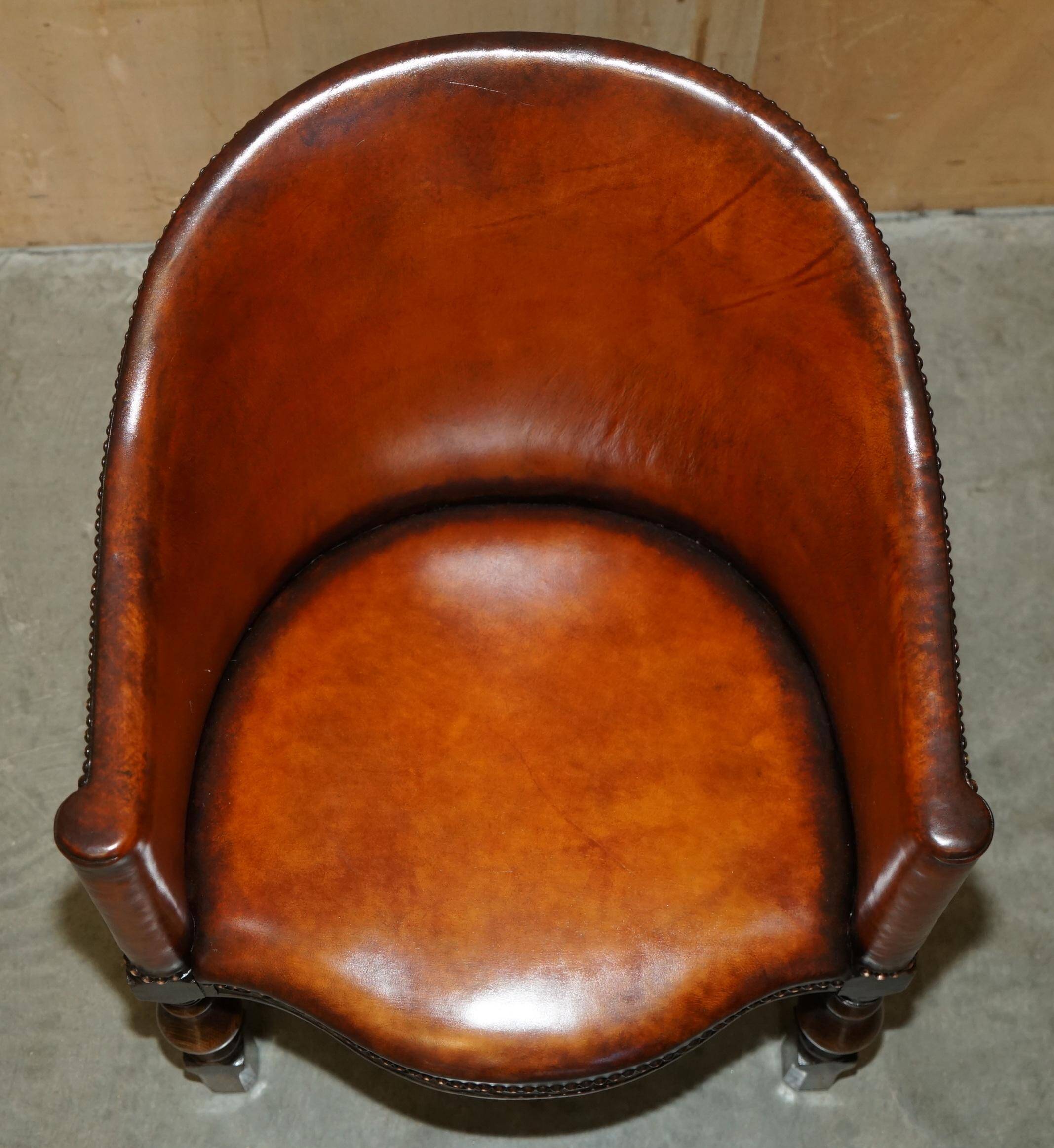 Fauteuil de bureau Édouardien 1910 en cuir et chêne sculpté