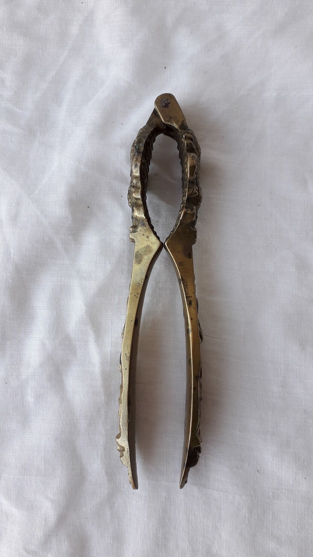 Casse noix bronze
