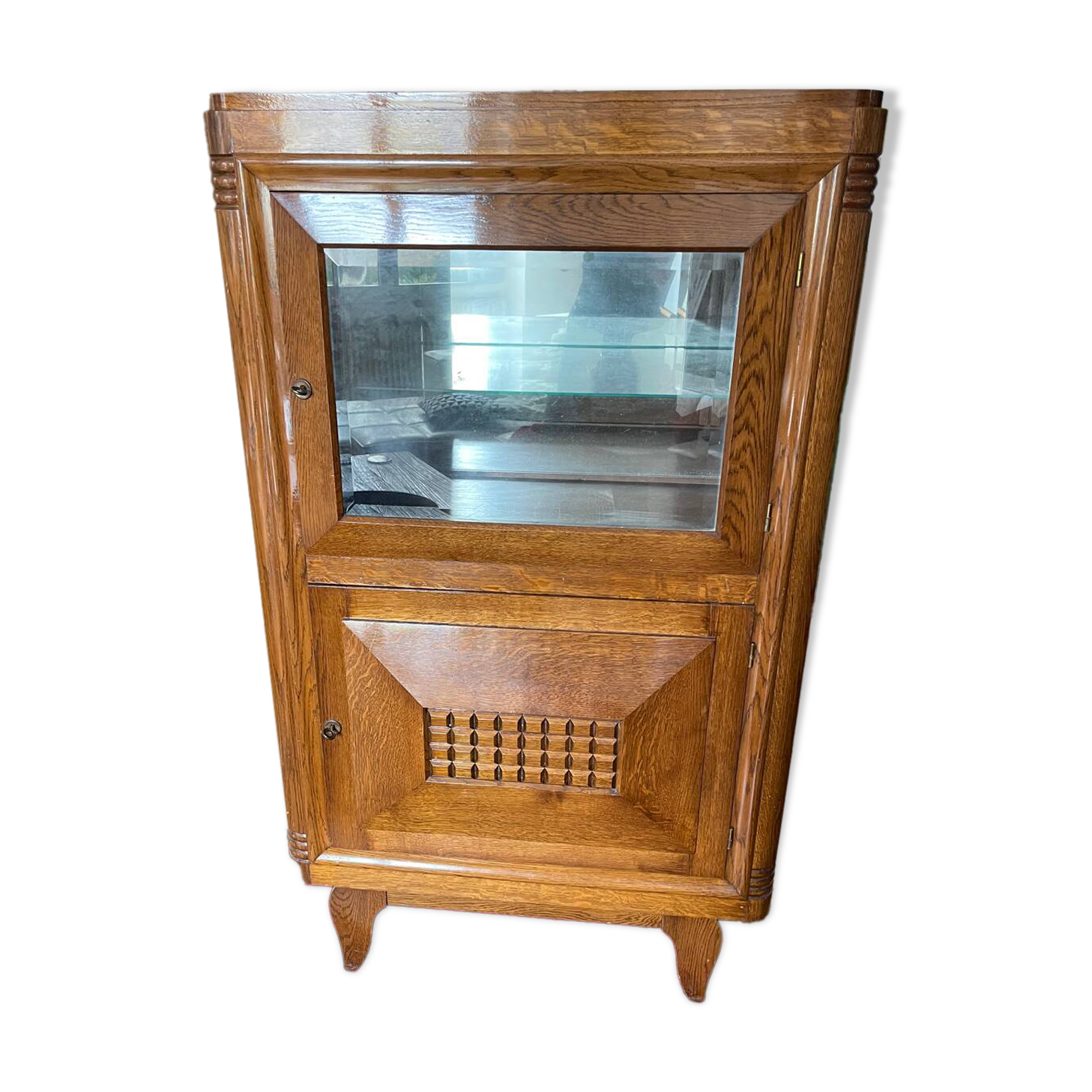 Glass cabinet