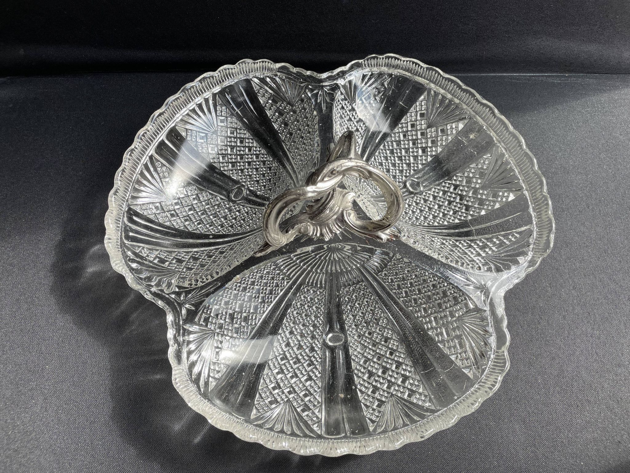 Plat appelé mendiant Art nouveau