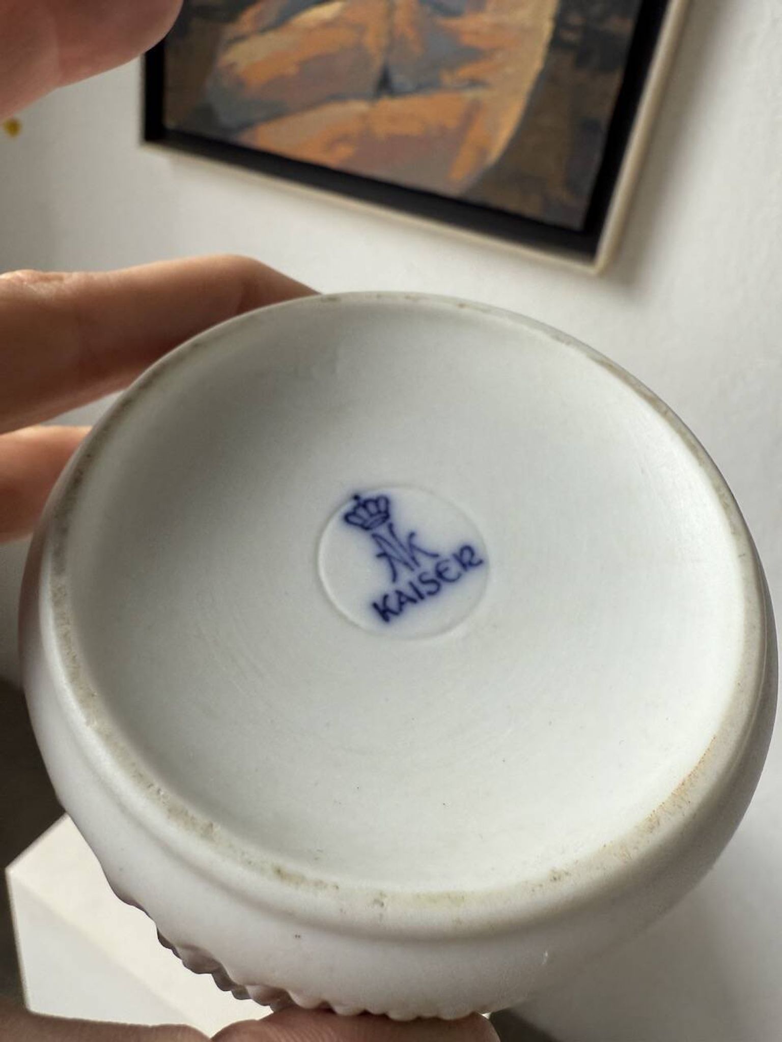 Vase en porcelaine Kaiser, finition « peau de crocodile »