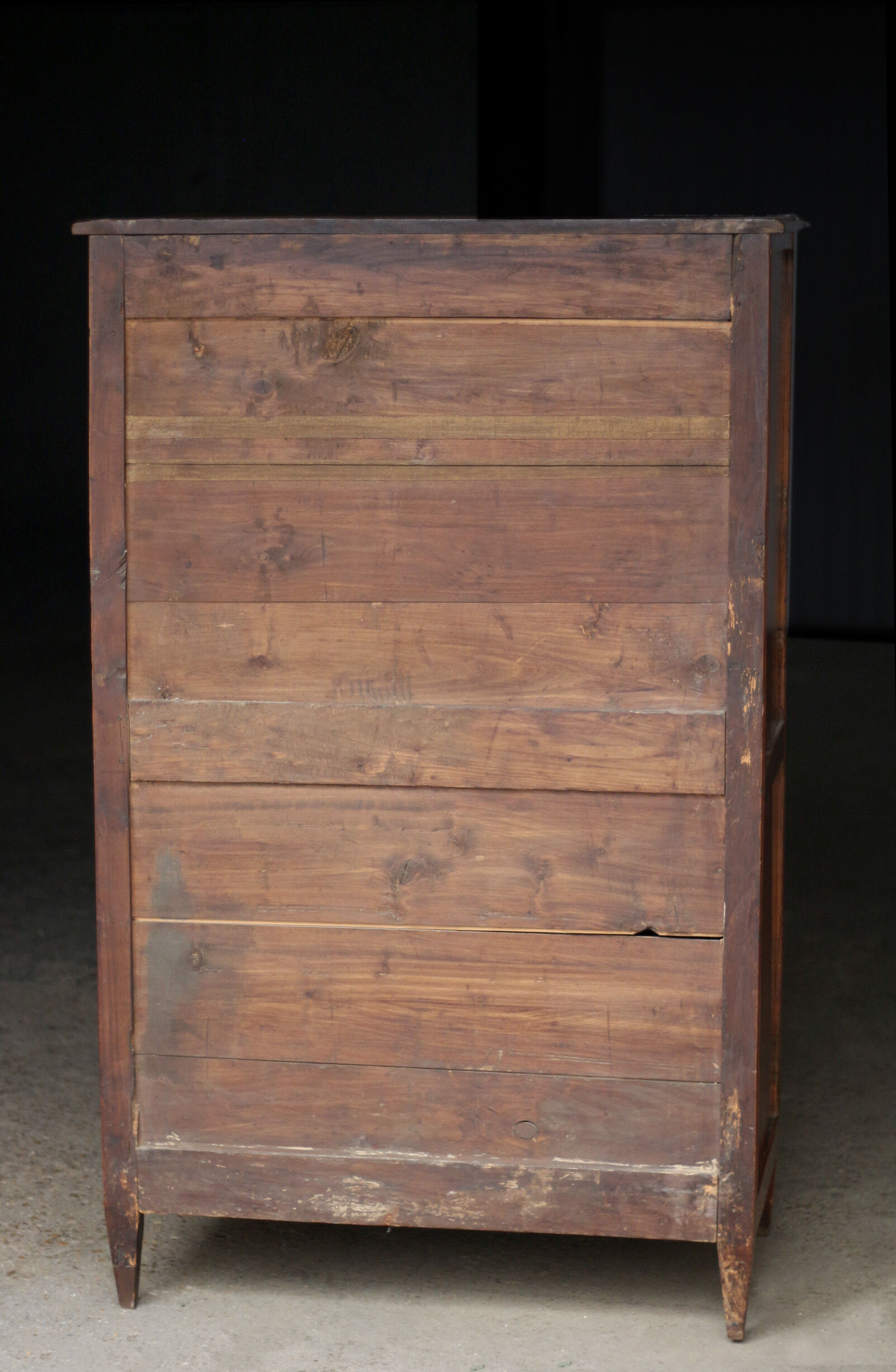 Glass cabinet of the eighteenth century