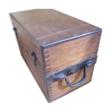 Ancienne boite en noyer