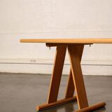 Trestle desk