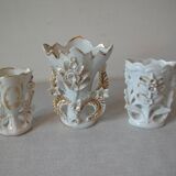 Lot de 3 anciens petit vase mariage communion baptême en porcelaine blanche doré