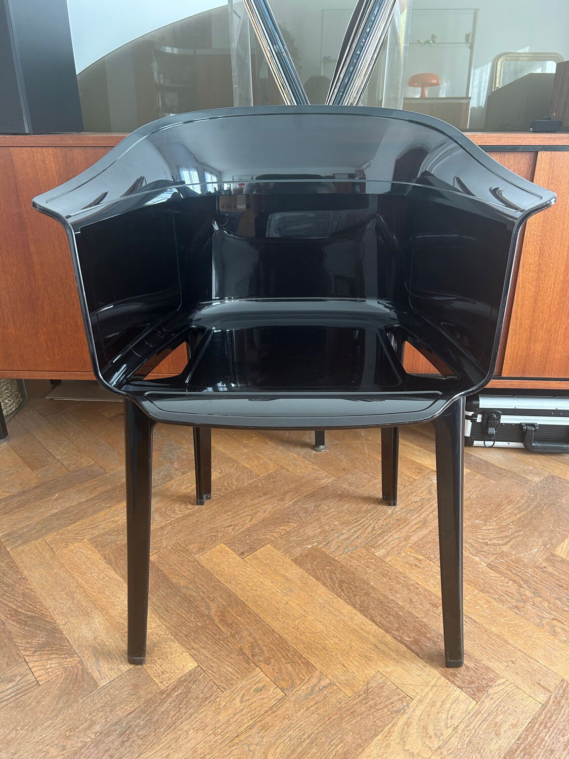 "Papyrus" black armchairs designed by Ronan and Erwan Bouroullec.