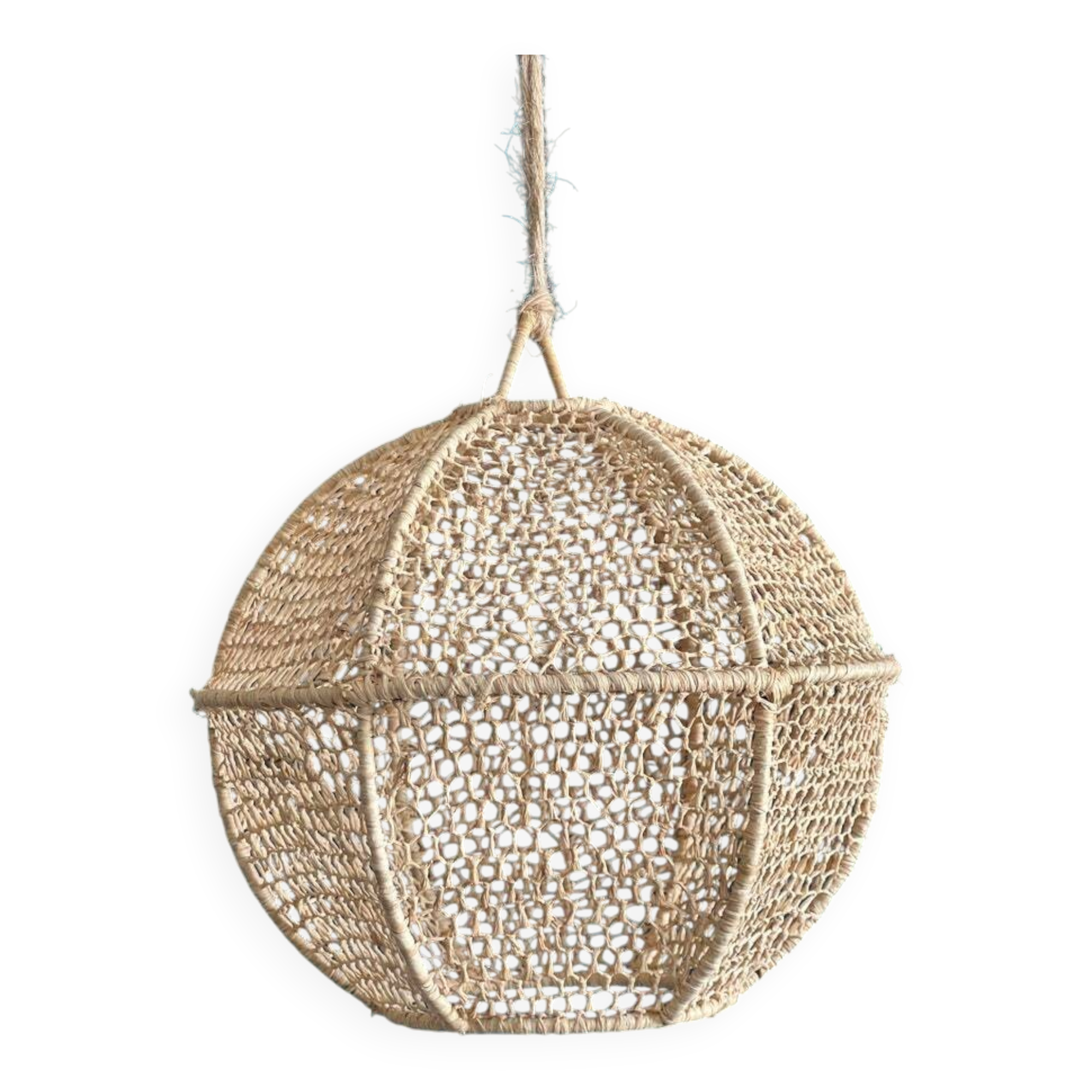 suspension raphia boule, suspension en osier, luminaire, abat-jour en raphi