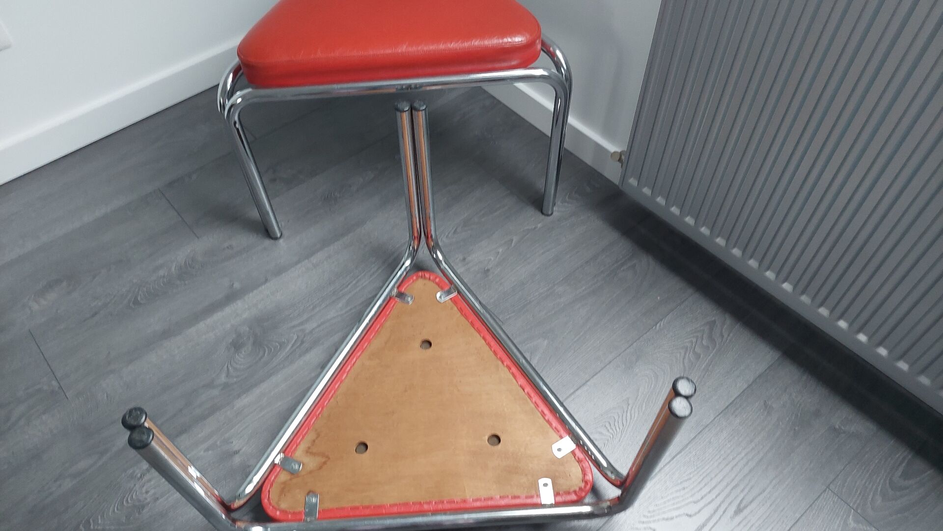 Tabourets triangulaires