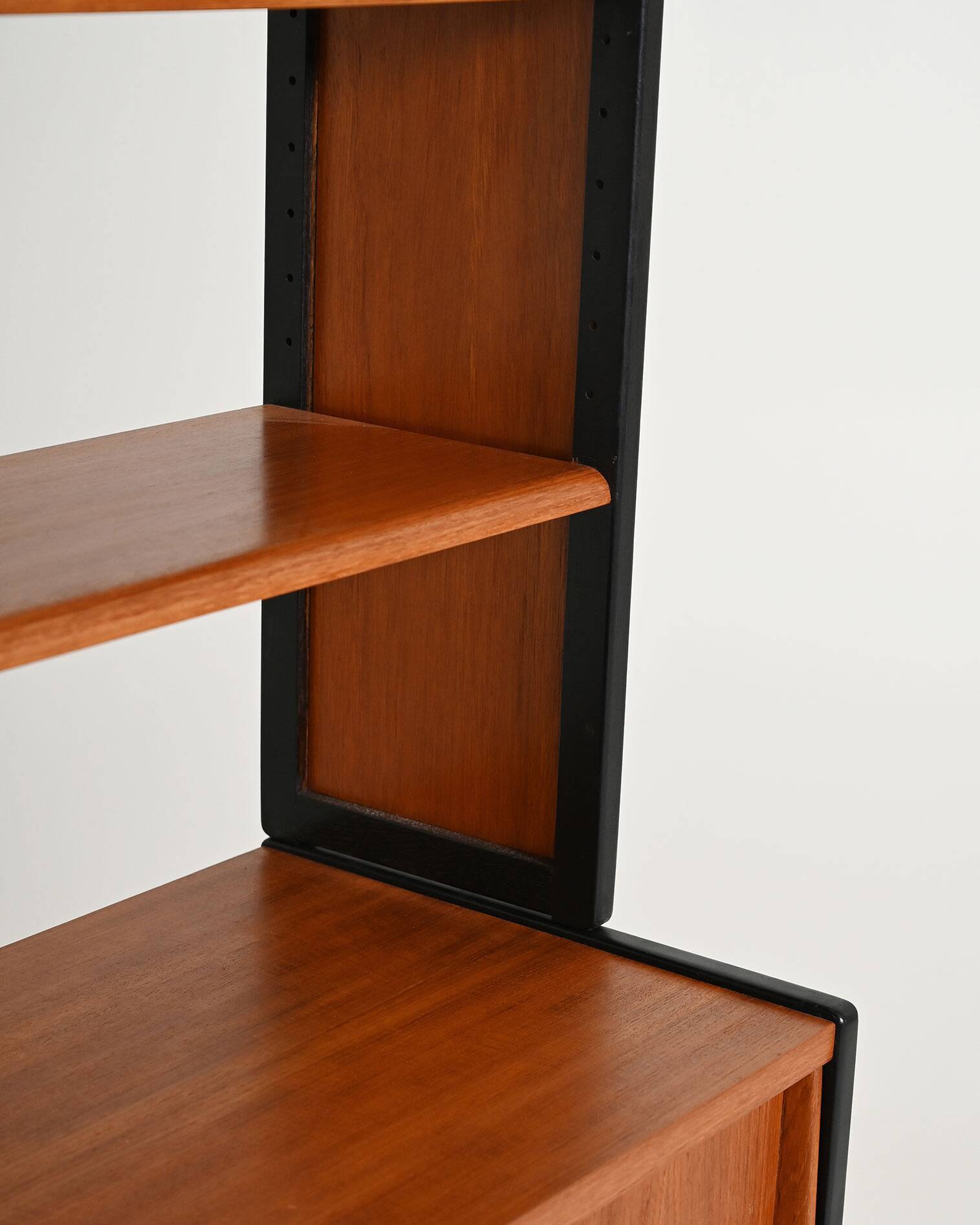 "Variett" bookcase by Bertil Fridhagen for Bodafors, 1960s