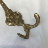 Brass patère