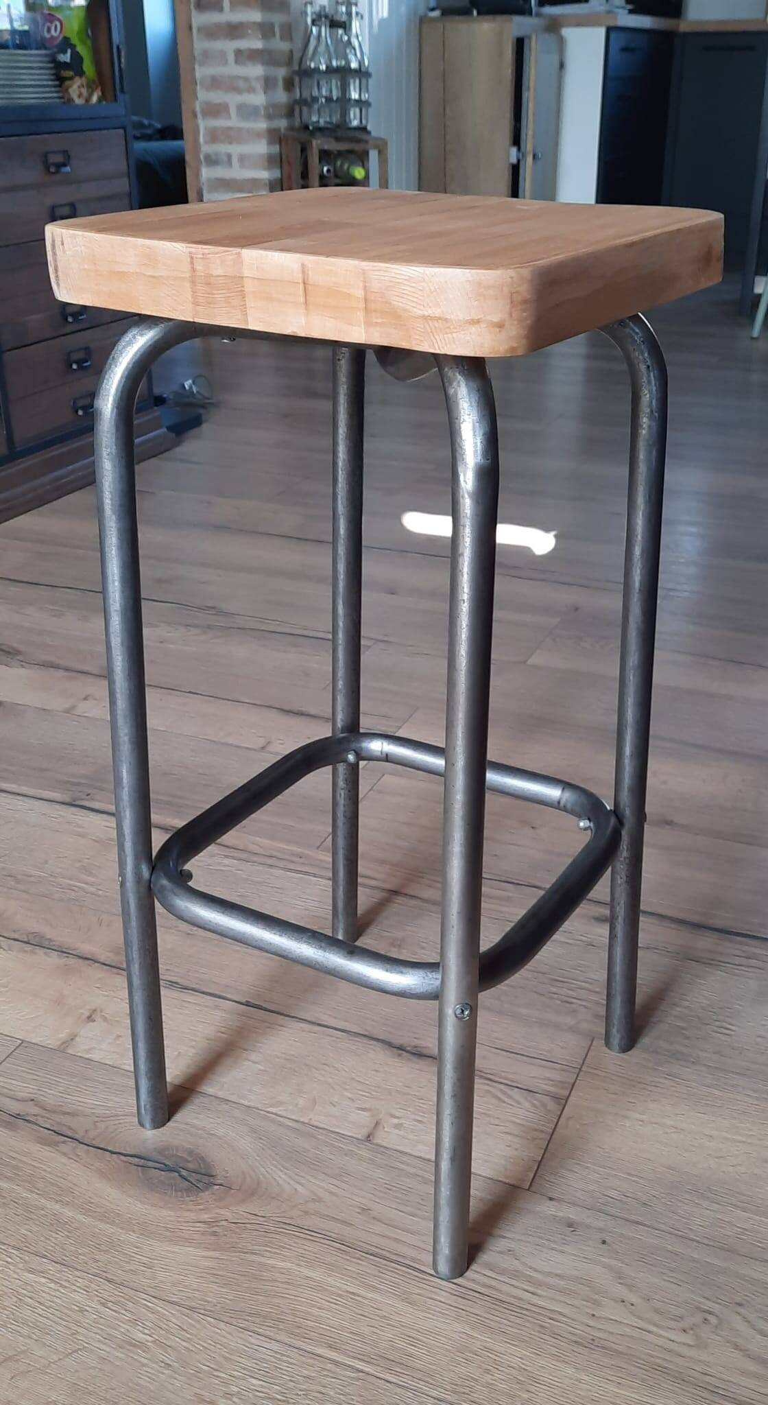 Workshop stool
