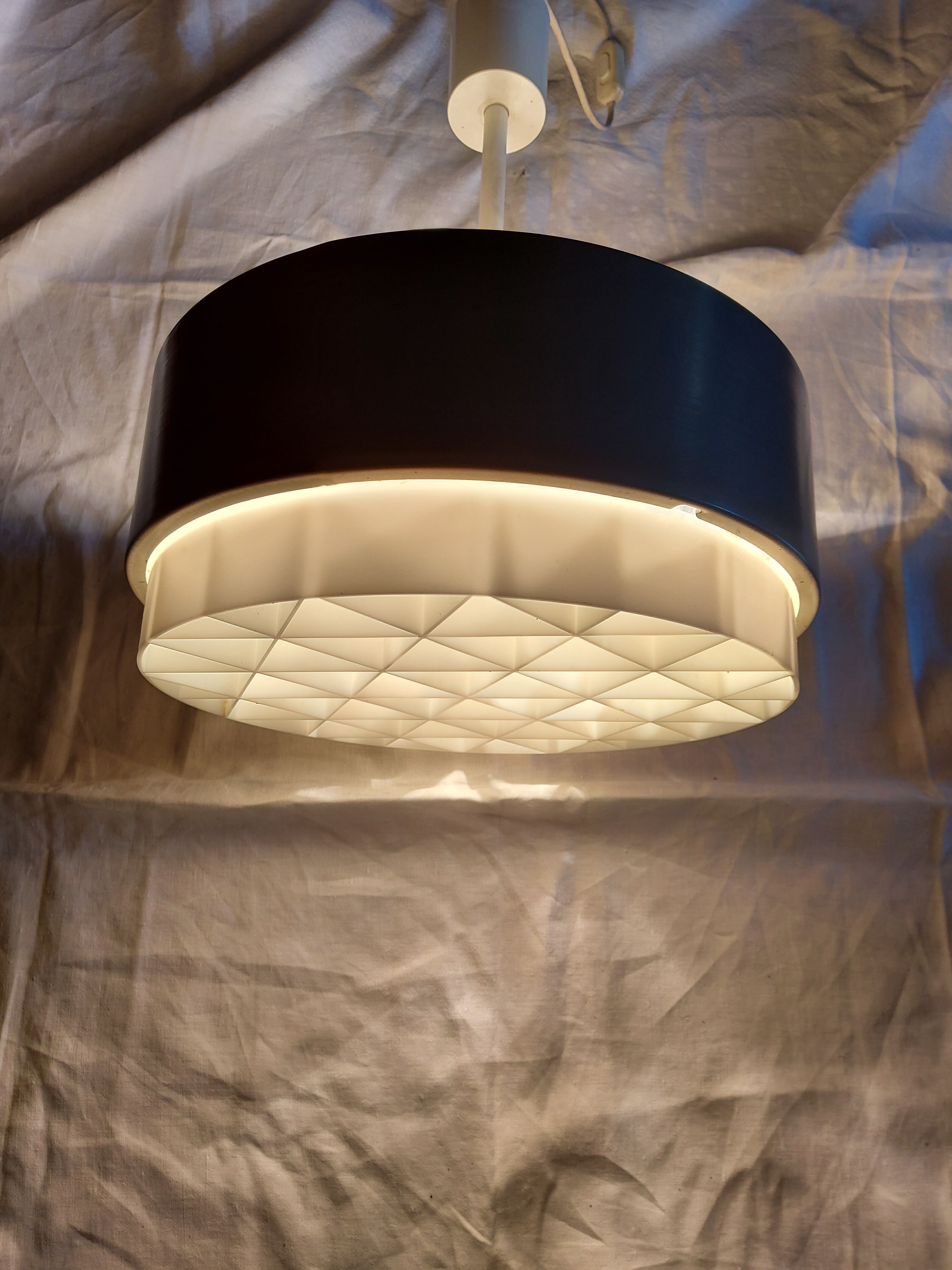 Scandinavian hanging lamp