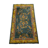 Rectangular patterned wool carpet