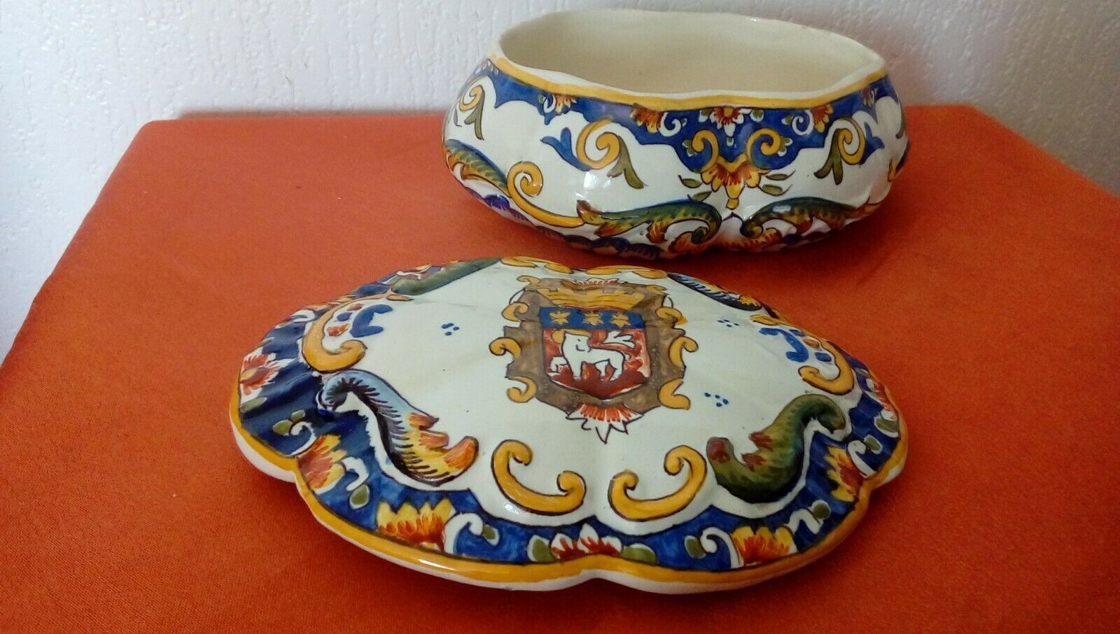 Candyniere in faience