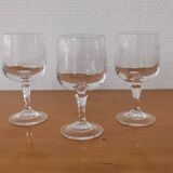 Set of 5 old port glasses with engraved crystal stems