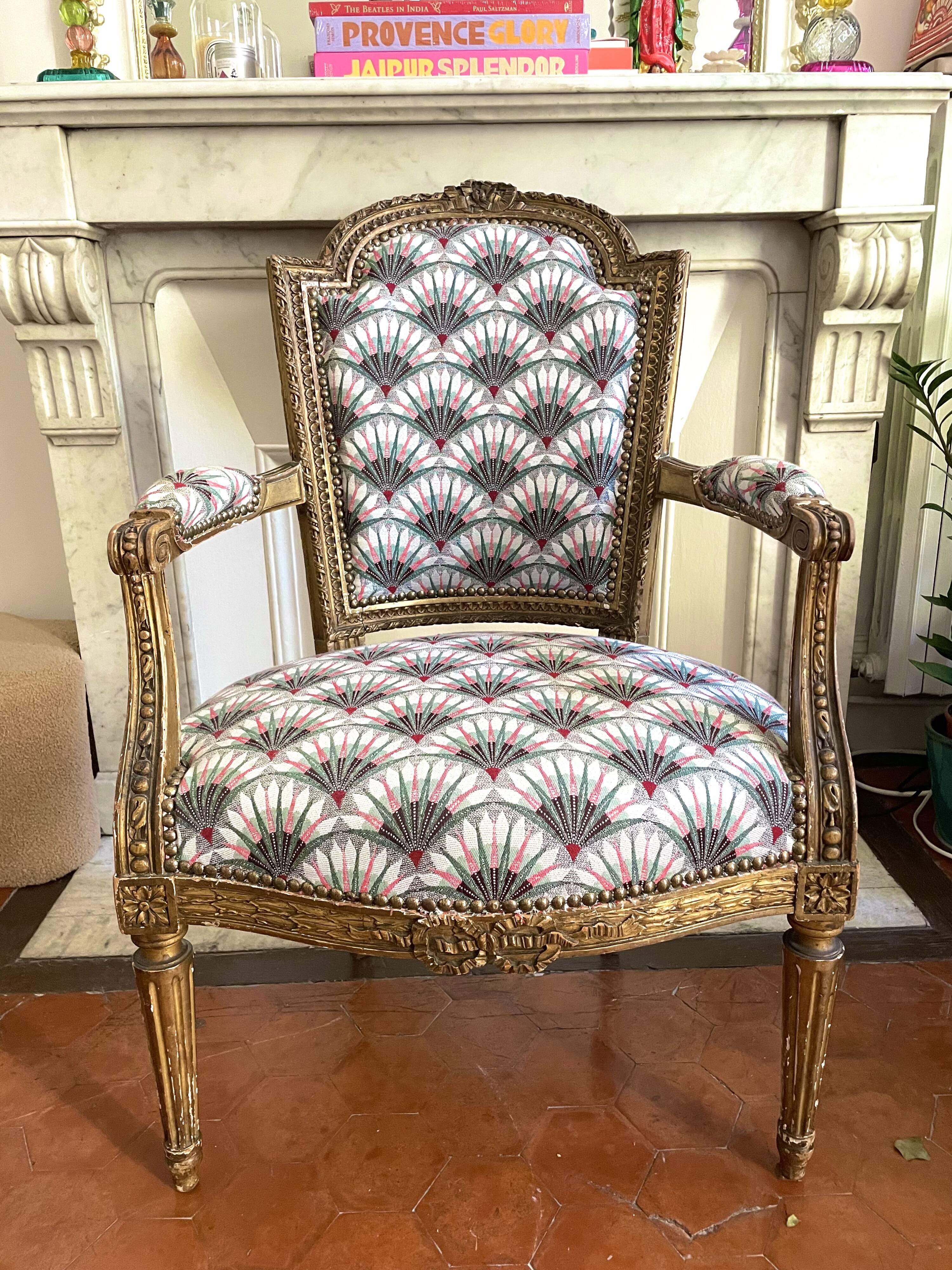 Paire de fauteuils Louis XVI restaurés