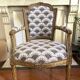 Paire de fauteuils Louis XVI restaurés