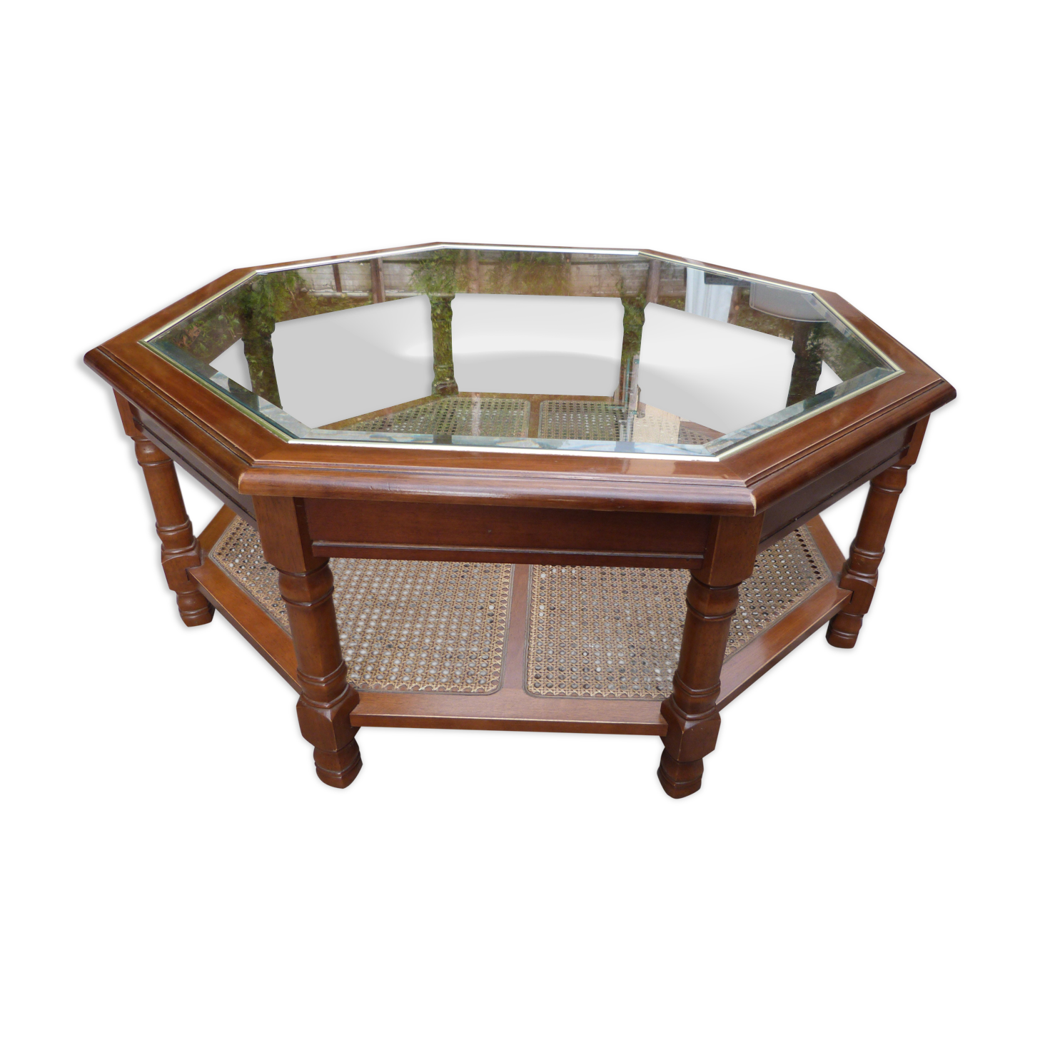 Octagonal table in cherry tree